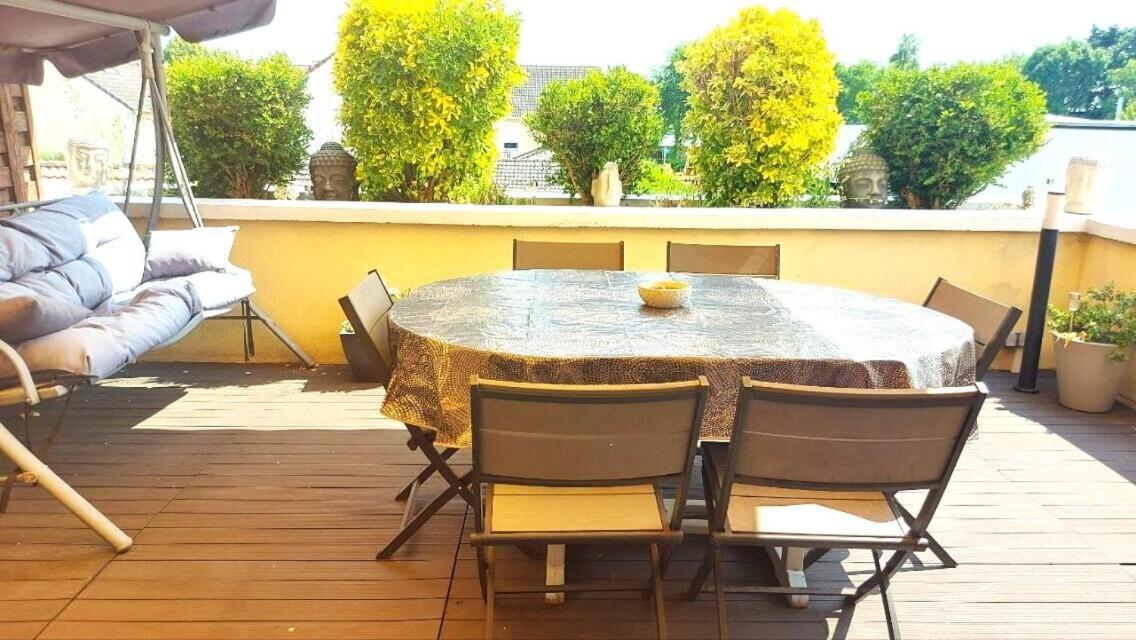 Appartement Familial Pour 6 Adultes Et 5 Enfants A 10 Min De Disney Bailly-Romainvilliers Exteriör bild